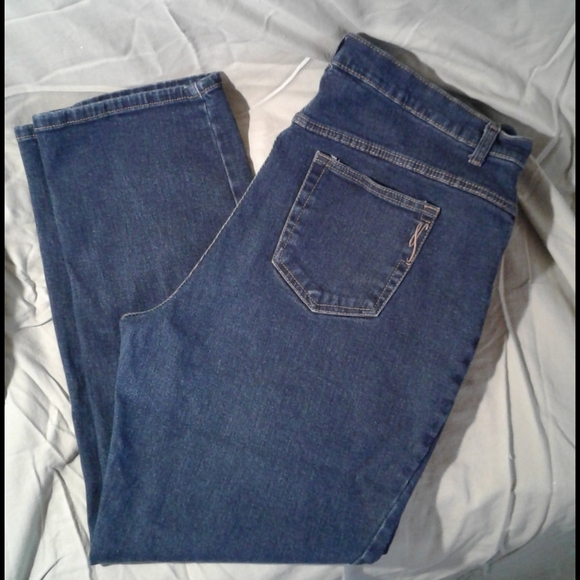 Jeans - Style & Co Woman, Easy Fit, Straight Leg - Picture 6 of 8